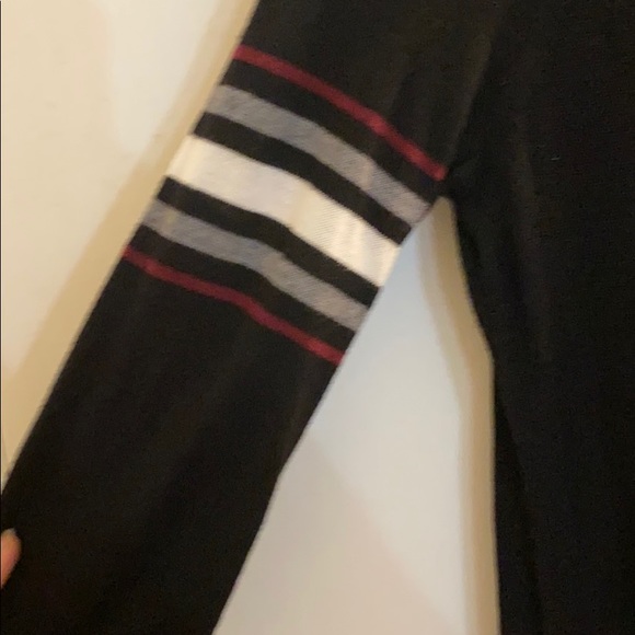 Black sweater - Picture 2 of 2